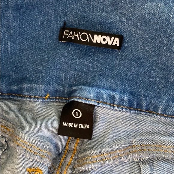 Fashion Nova jeans - Picture 4 of 4